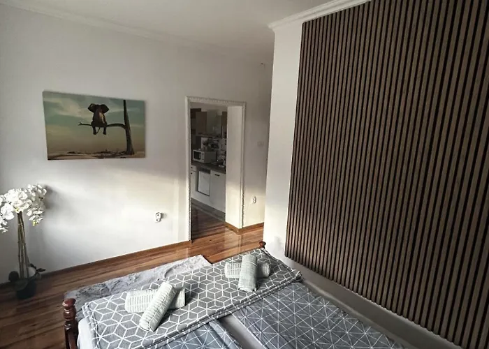 Alma Mons * ヴルドニーク